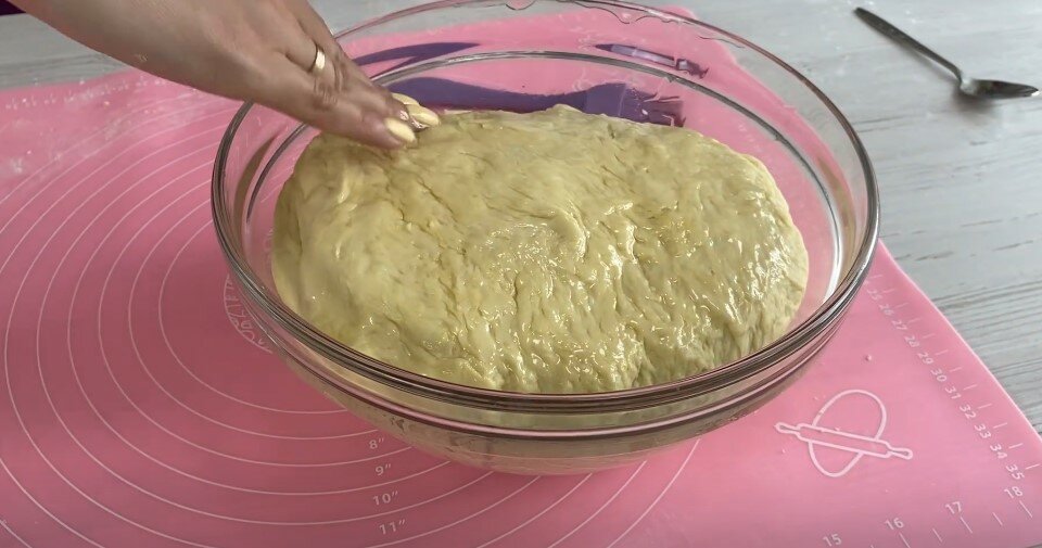 Вместо пирожков и хлеба пеку лепешки с зеленью: получается вкуснее,а готовить проще (делюсь рецептом,которому бабушка научила)