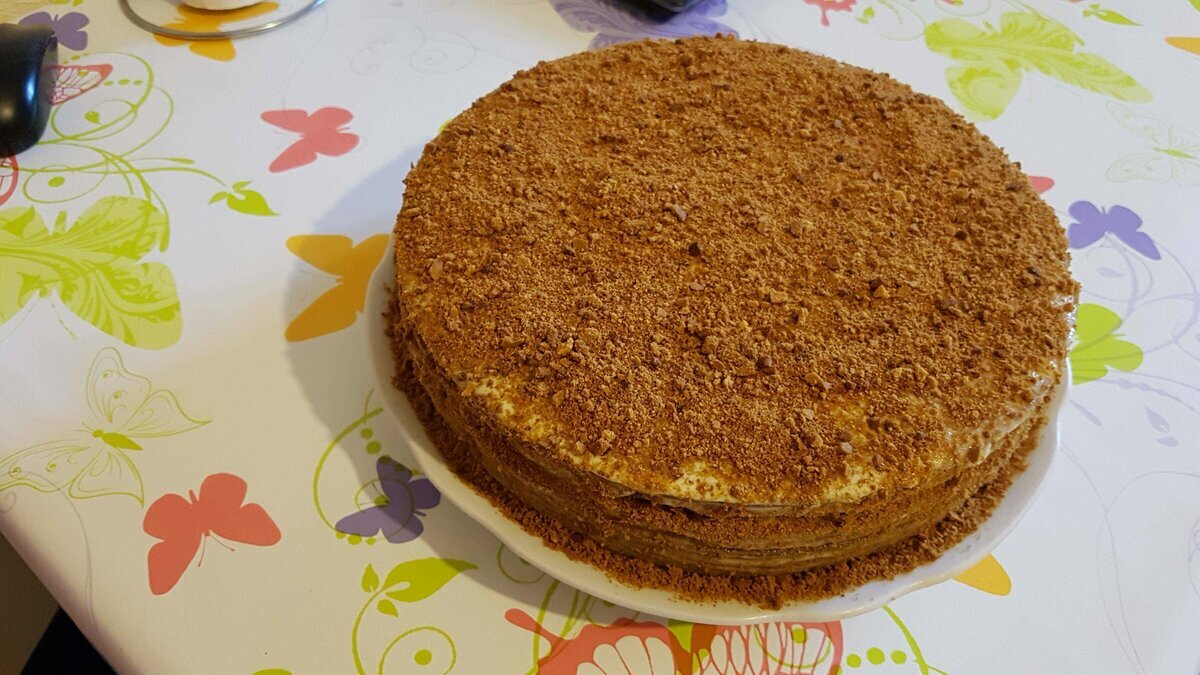 Идеальный бисквит для домашнего тортика на майонезе: 