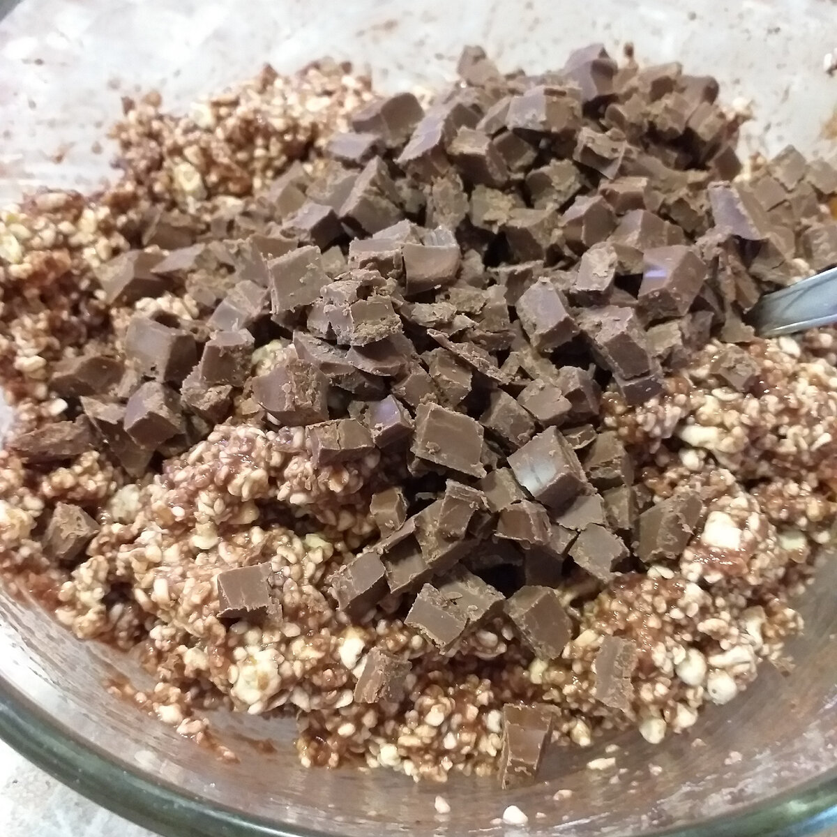 Шоколадные сырники с какао и молочным шоколадом. Простой и лёгкий рецепт приготовления