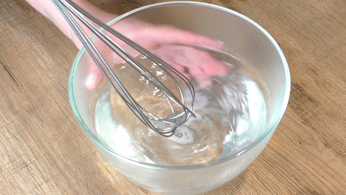 Сколько не пеки, всегда мало: тонкие блины на воде, идеальный рецепт блинчиков на завтрак (не рвутся, не прилипают, съедаются за один раз)